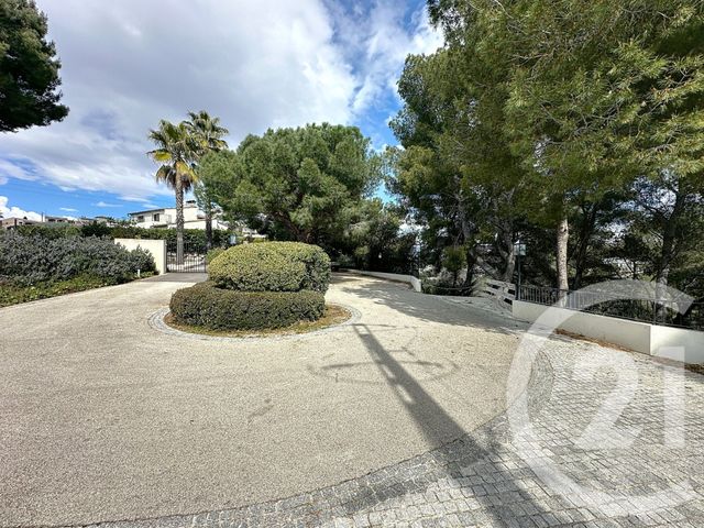 Appartement F4 à vendre - 4 pièces - 141.0 m2 - CAGNES SUR MER - 06 - PROVENCE-ALPES-COTE-D-AZUR - Century 21 Villas D'Azur