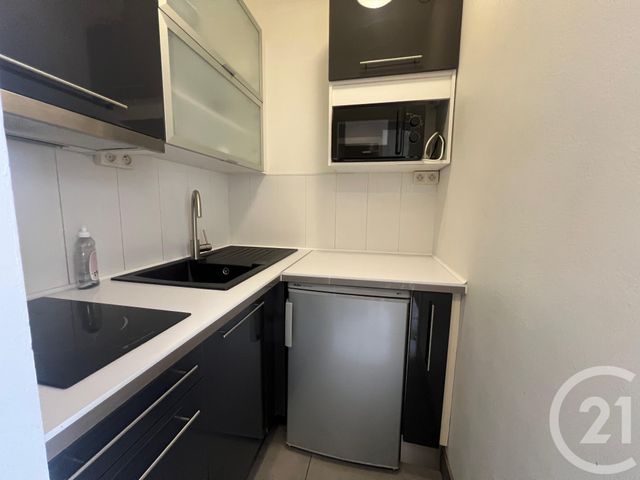 Afficher la photo en grand Appartement F1 à vendre - 1 pièce - 24.25 m2 - NICE - 06 - PROVENCE-ALPES-COTE-D-AZUR - Century 21 Villas D'Azur