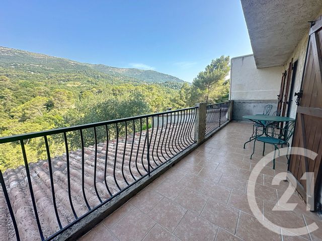 maison à vendre - 5 pièces - 98.0 m2 - CARROS - 06 - PROVENCE-ALPES-COTE-D-AZUR - Century 21 Villas D'Azur