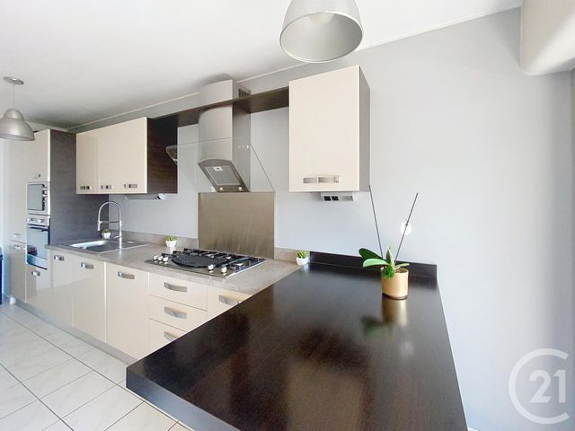 Appartement F3 à vendre - 3 pièces - 68.52 m2 - CANNES LA BOCCA - 06 - PROVENCE-ALPES-COTE-D-AZUR - Century 21 Villas D'Azur