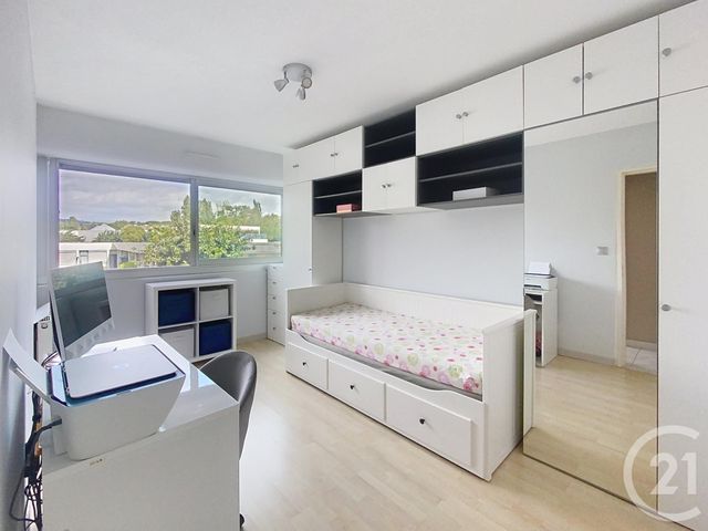 Appartement F3 à vendre - 3 pièces - 68.52 m2 - CANNES LA BOCCA - 06 - PROVENCE-ALPES-COTE-D-AZUR - Century 21 Villas D'Azur