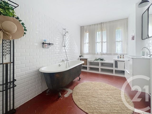 Afficher la photo en grand maison à vendre - 6 pièces - 190.05 m2 - VENCE - 06 - PROVENCE-ALPES-COTE-D-AZUR - Century 21 Villas D'Azur