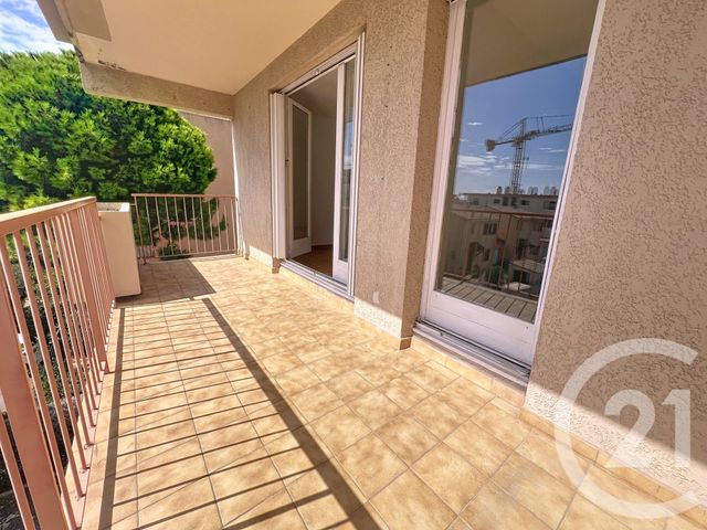 Appartement F3 à louer ST LAURENT DU VAR