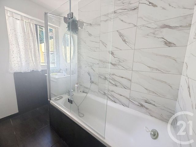 maison à vendre - 6 pièces - 162.1 m2 - CAGNES SUR MER - 06 - PROVENCE-ALPES-COTE-D-AZUR - Century 21 Villas D'Azur