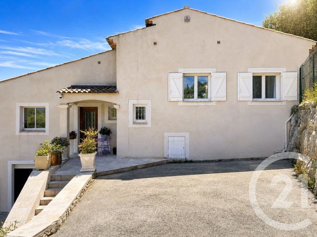 maison à vendre - 6 pièces - 172.76 m2 - CARROS - 06 - PROVENCE-ALPES-COTE-D-AZUR - Century 21 Villas D'Azur