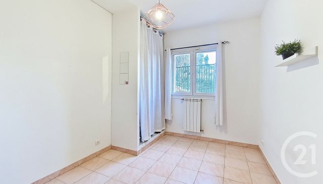 maison à vendre - 6 pièces - 172.76 m2 - CARROS - 06 - PROVENCE-ALPES-COTE-D-AZUR - Century 21 Villas D'Azur