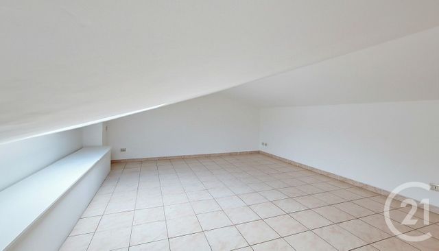 maison à vendre - 6 pièces - 172.76 m2 - CARROS - 06 - PROVENCE-ALPES-COTE-D-AZUR - Century 21 Villas D'Azur