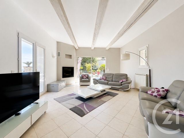maison à vendre - 6 pièces - 172.76 m2 - CARROS - 06 - PROVENCE-ALPES-COTE-D-AZUR - Century 21 Villas D'Azur