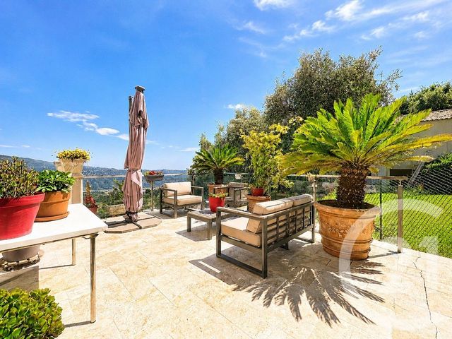 maison à vendre - 6 pièces - 172.76 m2 - CARROS - 06 - PROVENCE-ALPES-COTE-D-AZUR - Century 21 Villas D'Azur