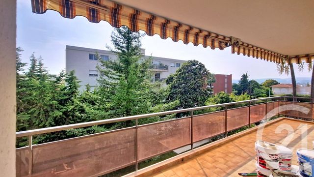Appartement F4 à vendre - 4 pièces - 132.0 m2 - ST LAURENT DU VAR - 06 - PROVENCE-ALPES-COTE-D-AZUR - Century 21 Villas D'Azur