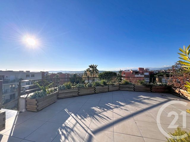 Appartement F4 à vendre - 4 pièces - 135.0 m2 - ST LAURENT DU VAR - 06 - PROVENCE-ALPES-COTE-D-AZUR - Century 21 Villas D'Azur