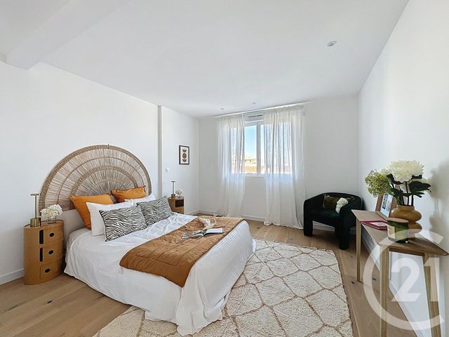 Appartement F4 à vendre - 4 pièces - 135.0 m2 - ST LAURENT DU VAR - 06 - PROVENCE-ALPES-COTE-D-AZUR - Century 21 Villas D'Azur