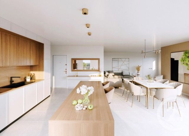 Appartement F4 à vendre - 4 pièces - 135.0 m2 - ST LAURENT DU VAR - 06 - PROVENCE-ALPES-COTE-D-AZUR - Century 21 Villas D'Azur