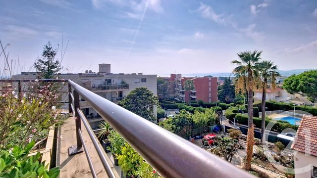 Appartement F4 à vendre - 4 pièces - 135.0 m2 - ST LAURENT DU VAR - 06 - PROVENCE-ALPES-COTE-D-AZUR - Century 21 Villas D'Azur