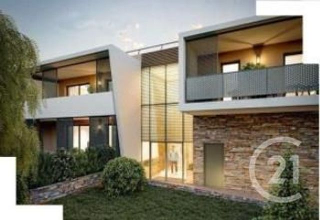 Appartement F3 à vendre - 3 pièces - 62.2 m2 - ST LAURENT DU VAR - 06 - PROVENCE-ALPES-COTE-D-AZUR - Century 21 Villas D'Azur