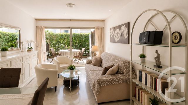 Appartement F2 à vendre - 2 pièces - 56.25 m2 - CAGNES SUR MER - 06 - PROVENCE-ALPES-COTE-D-AZUR - Century 21 Villas D'Azur