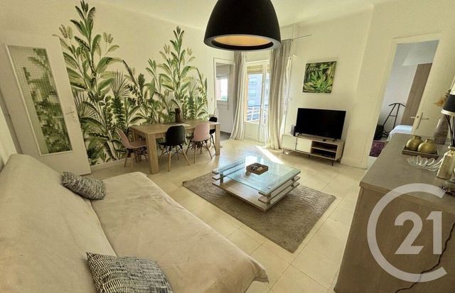 Appartement F2 à vendre - 2 pièces - 47.83 m2 - CAGNES SUR MER - 06 - PROVENCE-ALPES-COTE-D-AZUR - Century 21 Villas D'Azur