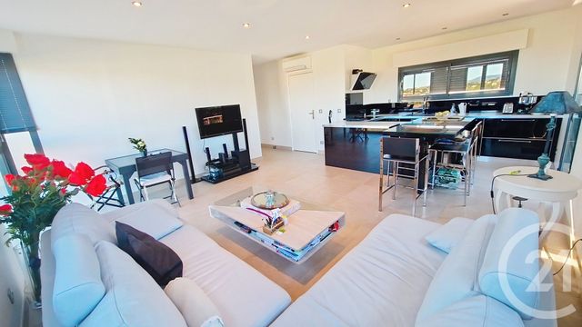 maison à vendre - 5 pièces - 108.89 m2 - CAGNES SUR MER - 06 - PROVENCE-ALPES-COTE-D-AZUR - Century 21 Villas D'Azur