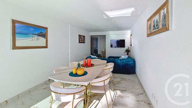 Appartement F3 à vendre - 3 pièces - 64.88 m2 - JUAN LES PINS - 06 - PROVENCE-ALPES-COTE-D-AZUR - Century 21 Villas D'Azur