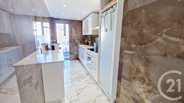 Appartement F3 à vendre - 3 pièces - 64.88 m2 - JUAN LES PINS - 06 - PROVENCE-ALPES-COTE-D-AZUR - Century 21 Villas D'Azur