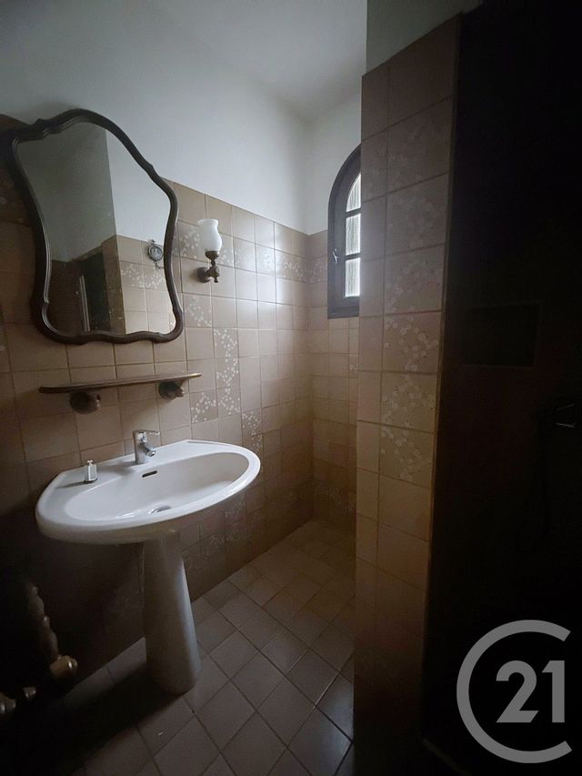 maison à vendre - 5 pièces - 124.19 m2 - ST LAURENT DU VAR - 06 - PROVENCE-ALPES-COTE-D-AZUR - Century 21 Villas D'Azur