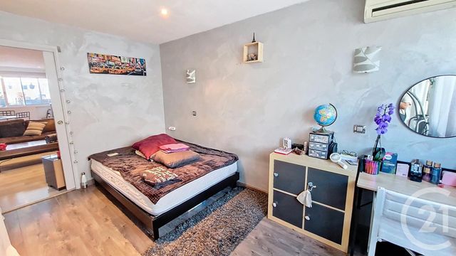 Appartement F3 bis à vendre - 4 pièces - 87.34 m2 - ST LAURENT DU VAR - 06 - PROVENCE-ALPES-COTE-D-AZUR - Century 21 Villas D'Azur