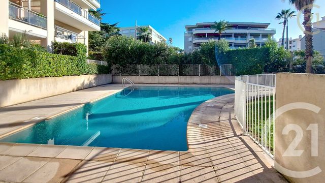 Appartement F4 à vendre - 4 pièces - 84.07 m2 - CAGNES SUR MER - 06 - PROVENCE-ALPES-COTE-D-AZUR - Century 21 Villas D'Azur