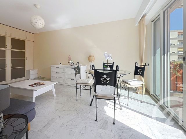 Appartement F1 à louer - 1 pièce - 34.9 m2 - CAGNES SUR MER - 06 - PROVENCE-ALPES-COTE-D-AZUR - Century 21 Villas D'Azur