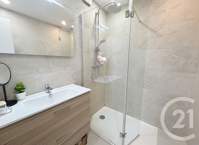 Appartement F3 à vendre - 3 pièces - 57.09 m2 - CAGNES SUR MER - 06 - PROVENCE-ALPES-COTE-D-AZUR - Century 21 Villas D'Azur