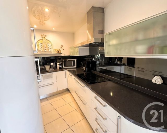Appartement T4 à vendre - 4 pièces - 79.5 m2 - CAGNES SUR MER - 06 - PROVENCE-ALPES-COTE-D-AZUR - Century 21 Villas D'Azur
