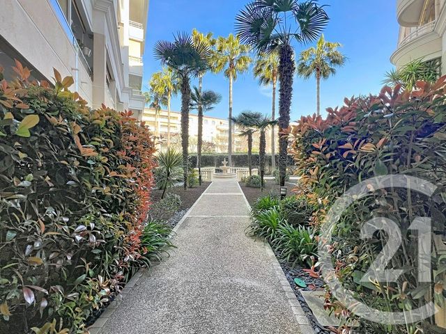 Appartement T4 à vendre - 4 pièces - 79.5 m2 - CAGNES SUR MER - 06 - PROVENCE-ALPES-COTE-D-AZUR - Century 21 Villas D'Azur