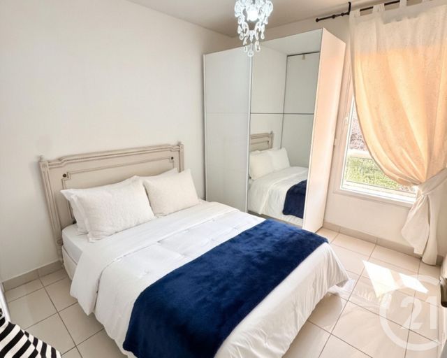 Appartement T4 à vendre - 4 pièces - 79.5 m2 - CAGNES SUR MER - 06 - PROVENCE-ALPES-COTE-D-AZUR - Century 21 Villas D'Azur