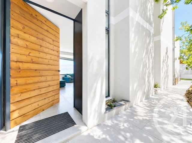 maison à vendre - 4 pièces - 153.27 m2 - CARROS - 06 - PROVENCE-ALPES-COTE-D-AZUR - Century 21 Villas D'Azur