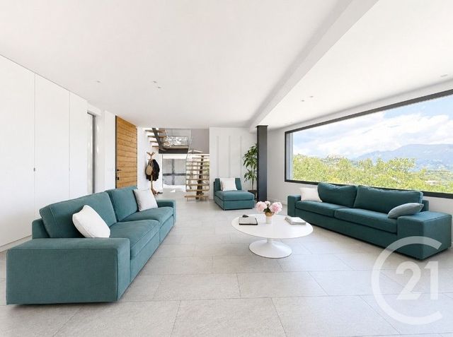 maison à vendre - 4 pièces - 153.27 m2 - CARROS - 06 - PROVENCE-ALPES-COTE-D-AZUR - Century 21 Villas D'Azur