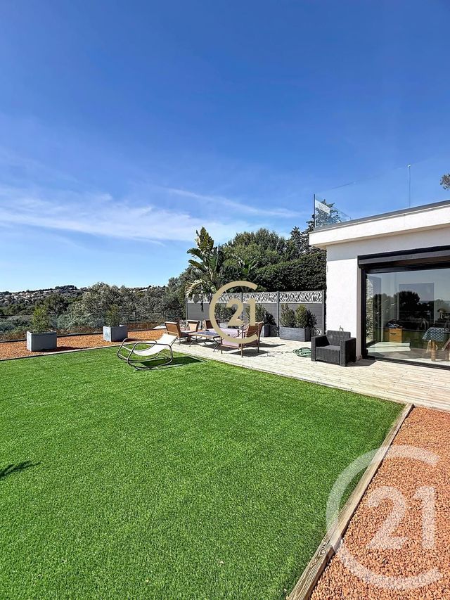 Appartement à vendre - 4 pièces - 137.0 m2 - VILLENEUVE LOUBET - 06 - PROVENCE-ALPES-COTE-D-AZUR - Century 21 Villas D'Azur