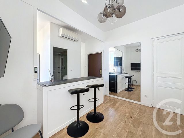 Appartement F2 à louer - 2 pièces - 31.3 m2 - CANNES LA BOCCA - 06 - PROVENCE-ALPES-COTE-D-AZUR - Century 21 Villas D'Azur