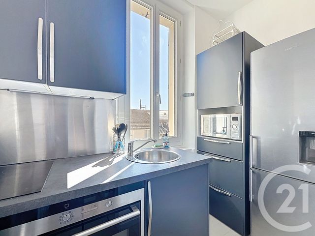 Appartement F2 à louer - 2 pièces - 31.3 m2 - CANNES LA BOCCA - 06 - PROVENCE-ALPES-COTE-D-AZUR - Century 21 Villas D'Azur
