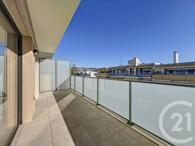 Appartement F3 à louer - 3 pièces - 56.39 m2 - CAGNES SUR MER - 06 - PROVENCE-ALPES-COTE-D-AZUR - Century 21 Villas D'Azur