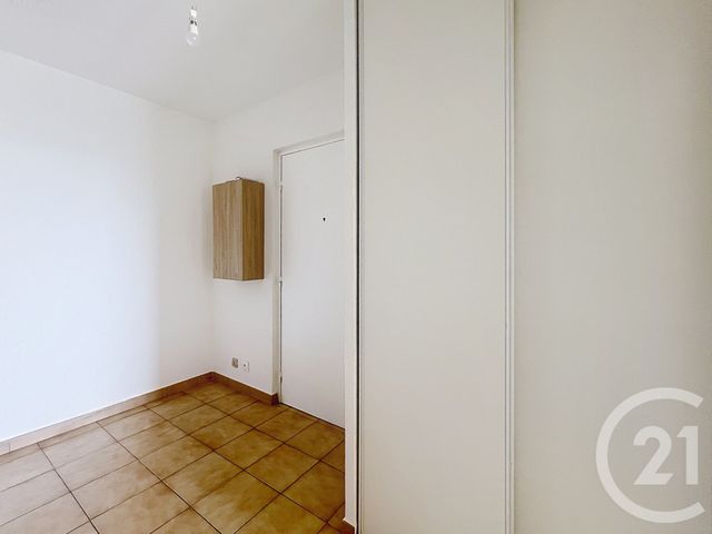 Appartement F3 à louer - 3 pièces - 58.55 m2 - ST LAURENT DU VAR - 06 - PROVENCE-ALPES-COTE-D-AZUR - Century 21 Villas D'Azur
