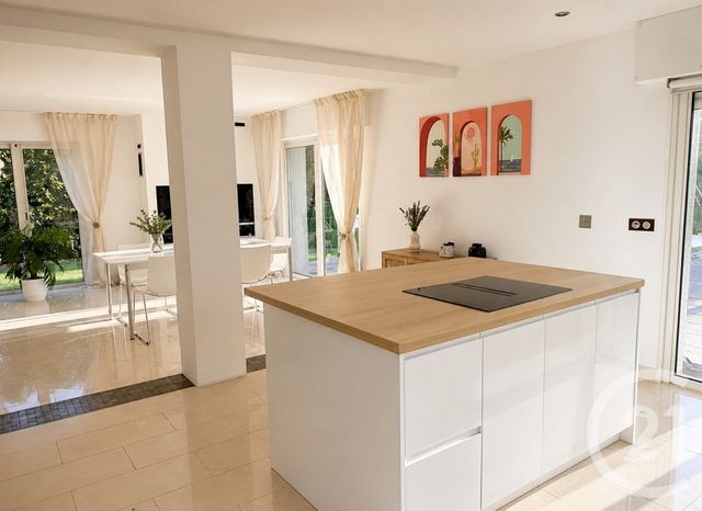 maison à louer - 6 pièces - 198.77 m2 - CAGNES SUR MER - 06 - PROVENCE-ALPES-COTE-D-AZUR - Century 21 Villas D'Azur