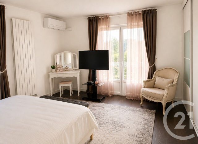 maison à louer - 6 pièces - 198.77 m2 - CAGNES SUR MER - 06 - PROVENCE-ALPES-COTE-D-AZUR - Century 21 Villas D'Azur