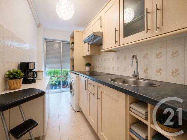 Appartement F1 à vendre - 1 pièce - 32.74 m2 - NICE - 06 - PROVENCE-ALPES-COTE-D-AZUR - Century 21 Villas D'Azur
