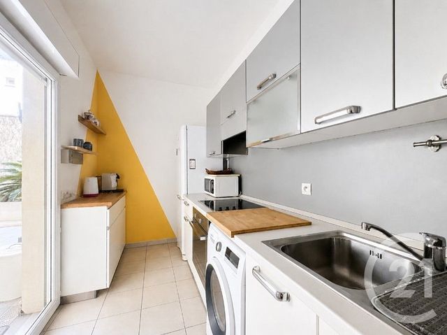 Appartement à louer - 2 pièces - 46.25 m2 - CAGNES SUR MER - 06 - PROVENCE-ALPES-COTE-D-AZUR - Century 21 Villas D'Azur