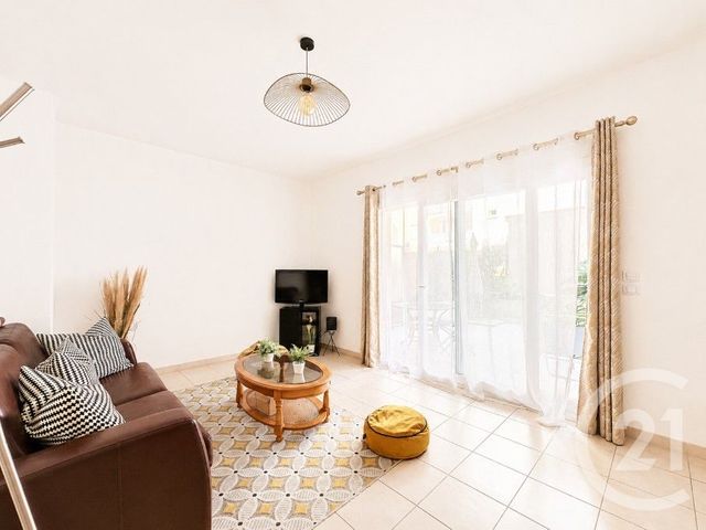 Appartement à louer - 2 pièces - 46.25 m2 - CAGNES SUR MER - 06 - PROVENCE-ALPES-COTE-D-AZUR - Century 21 Villas D'Azur