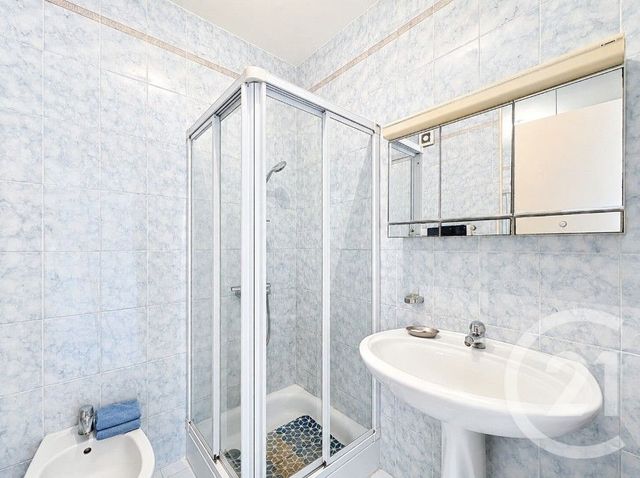 Appartement F3 à vendre - 3 pièces - 66.76 m2 - CAGNES SUR MER - 06 - PROVENCE-ALPES-COTE-D-AZUR - Century 21 Villas D'Azur
