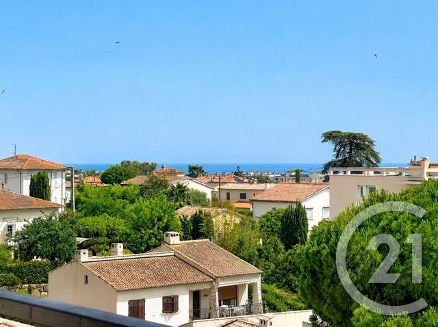 Appartement F3 à vendre - 3 pièces - 66.76 m2 - CAGNES SUR MER - 06 - PROVENCE-ALPES-COTE-D-AZUR - Century 21 Villas D'Azur