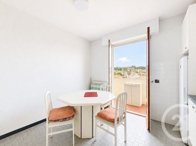 Appartement F3 à vendre - 3 pièces - 66.76 m2 - CAGNES SUR MER - 06 - PROVENCE-ALPES-COTE-D-AZUR - Century 21 Villas D'Azur