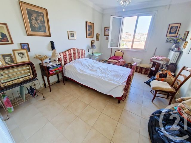 Appartement F3 à vendre - 3 pièces - 62.4 m2 - CAGNES SUR MER - 06 - PROVENCE-ALPES-COTE-D-AZUR - Century 21 Villas D'Azur