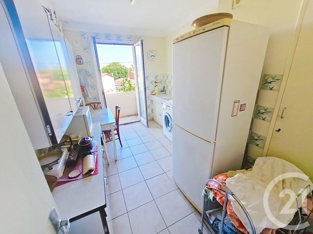 Appartement F3 à vendre - 3 pièces - 62.4 m2 - CAGNES SUR MER - 06 - PROVENCE-ALPES-COTE-D-AZUR - Century 21 Villas D'Azur