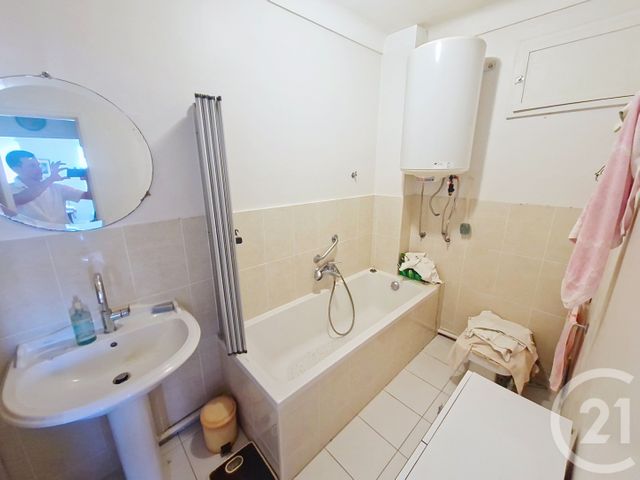 Appartement F3 à vendre - 3 pièces - 62.4 m2 - CAGNES SUR MER - 06 - PROVENCE-ALPES-COTE-D-AZUR - Century 21 Villas D'Azur